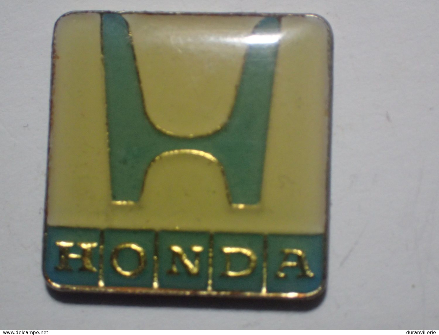 Pin's Logo Automobile HONDA - Honda