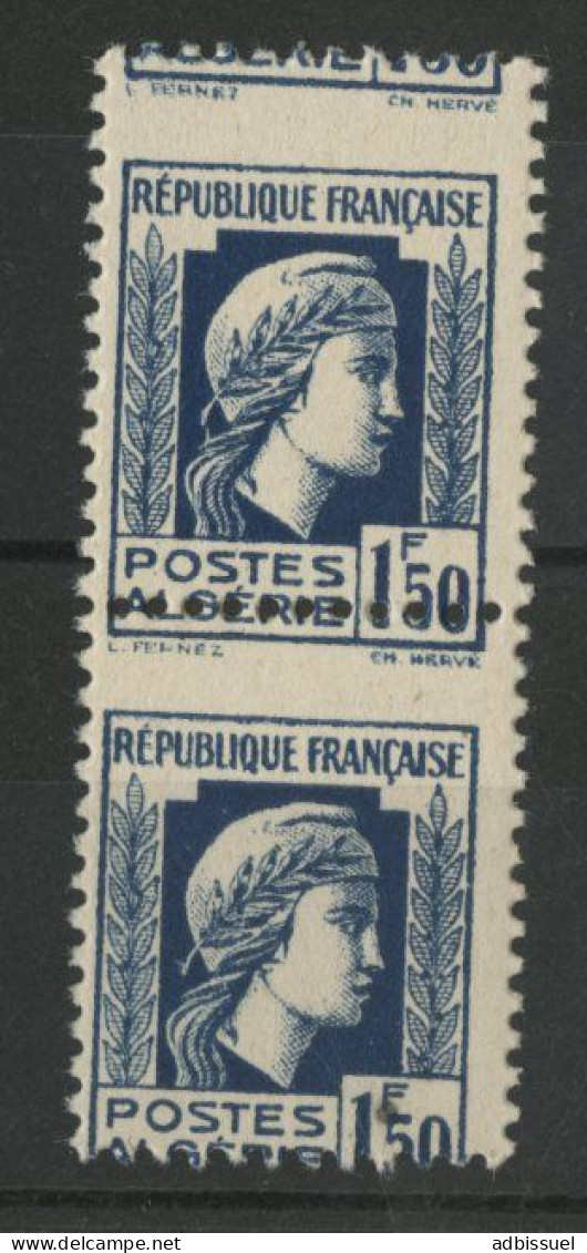 ALGERIE N° 214c PAIRE Neufs ** (MNH) VARIETE DE PIQUAGE A CHEVAL Voir Description - Unused Stamps
