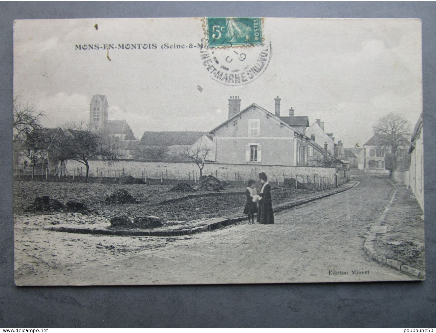 CPA 77 Seine Et Marne MONS EN MONTOIS Prés Donnemarie Dontilly - Entrée Du Village Au Fond L'église St Martin 1910 - Donnemarie Dontilly