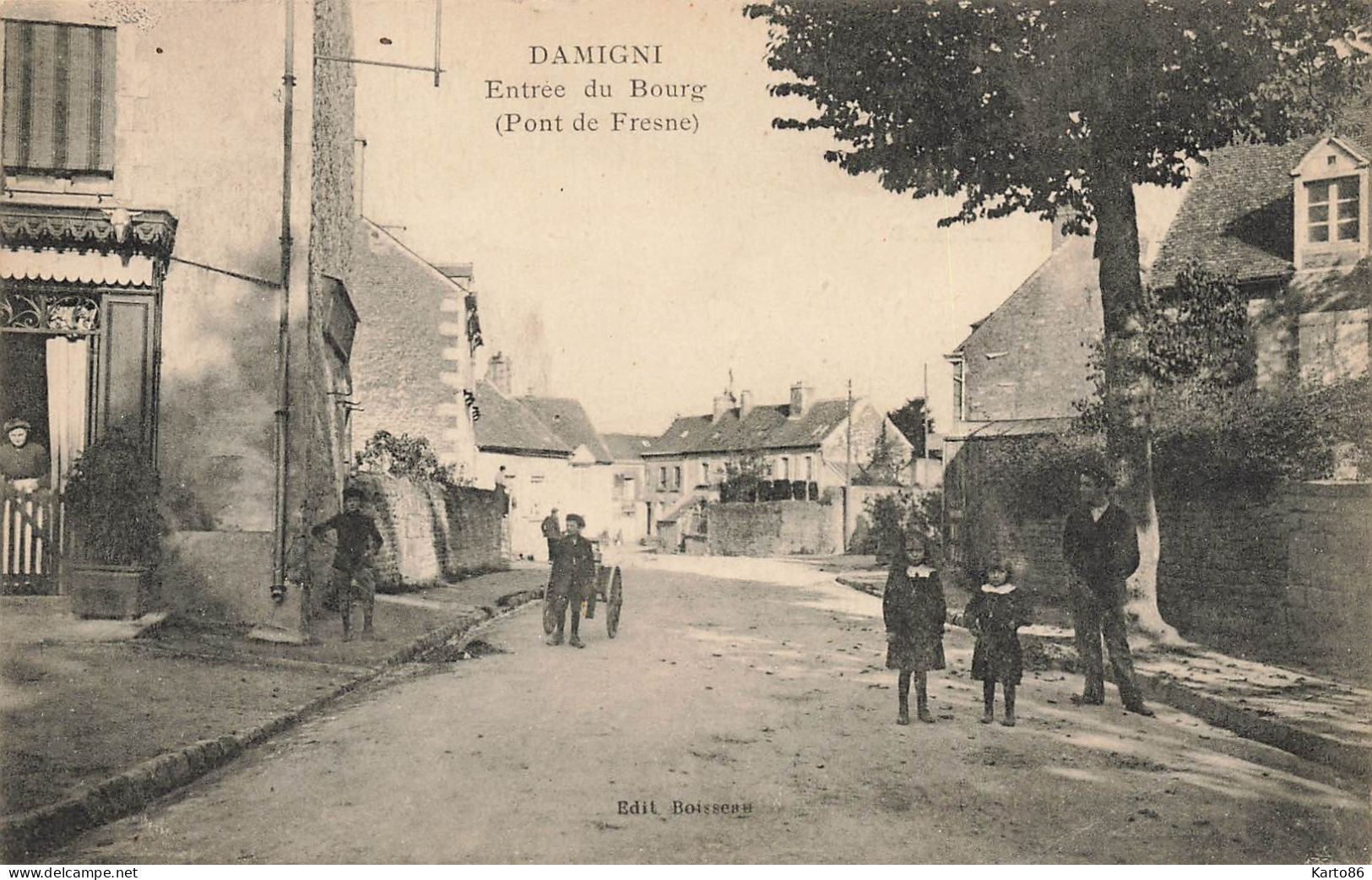 Damigni , Damigny * Entrée Du Bourg ( Pont De Fresne ) * Boucherie * Enfants Villageois - Damigny