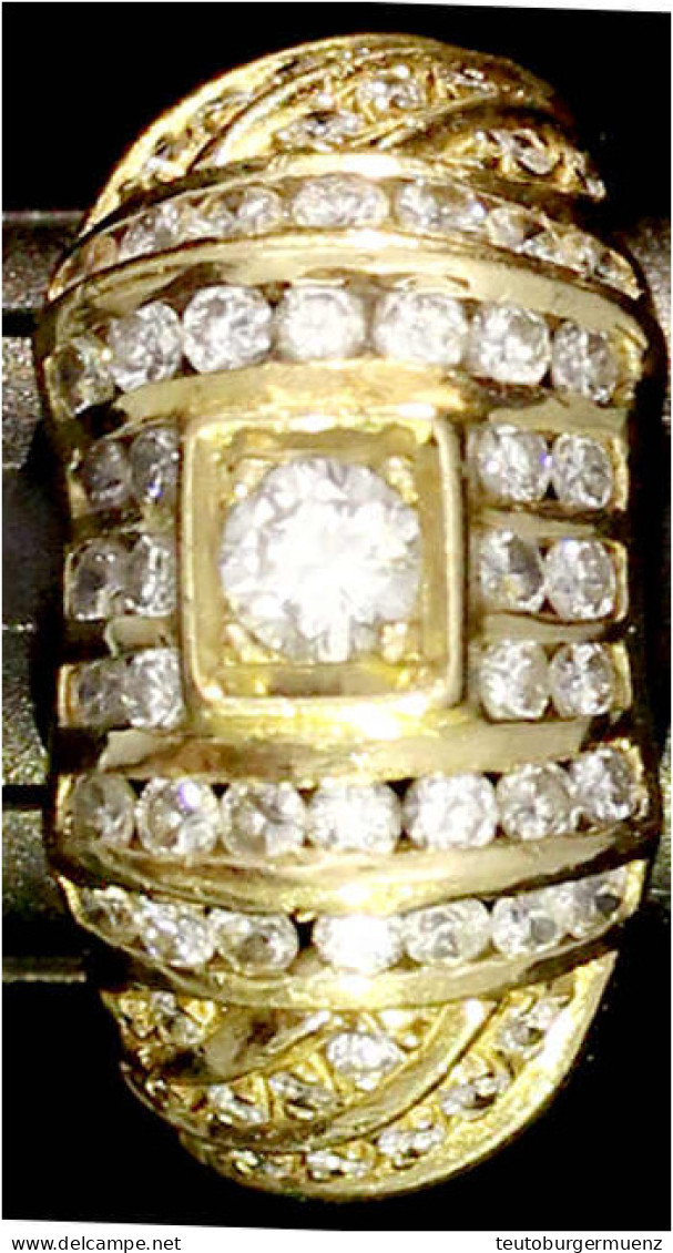 Damenring Gelbgold 750/1000 (ungepunzte Goldschmiedearbeit), Besetzt Mit 1 Brillant Ca. 0,25 Ct Und 64 Kl. Brillanten. S - Sonstige & Ohne Zuordnung