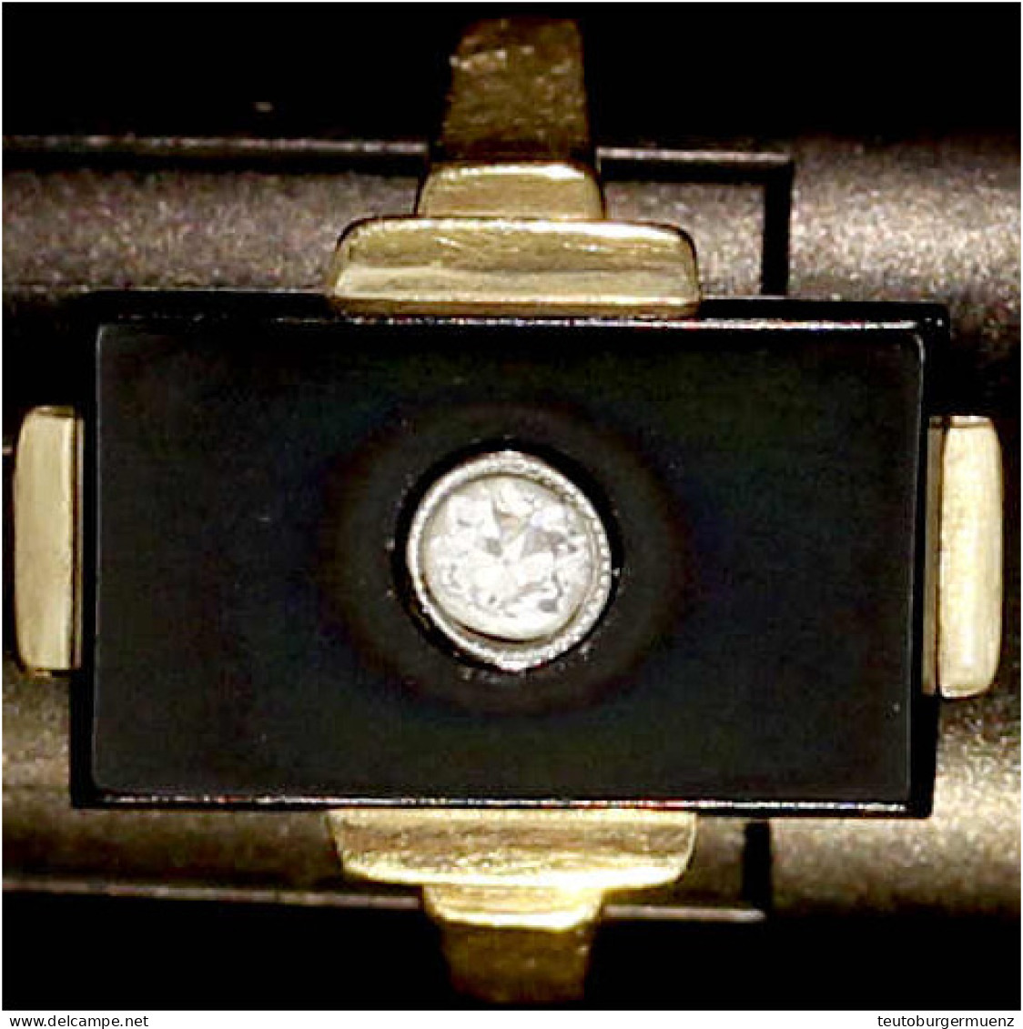 Damenring Gelbgold 585/1000 Mit Rechteckiger Onyxplatte Und Eingesetztem Brillant Ca. 0,1 Ct. Ringgröße 17. 6,63 G - Other & Unclassified