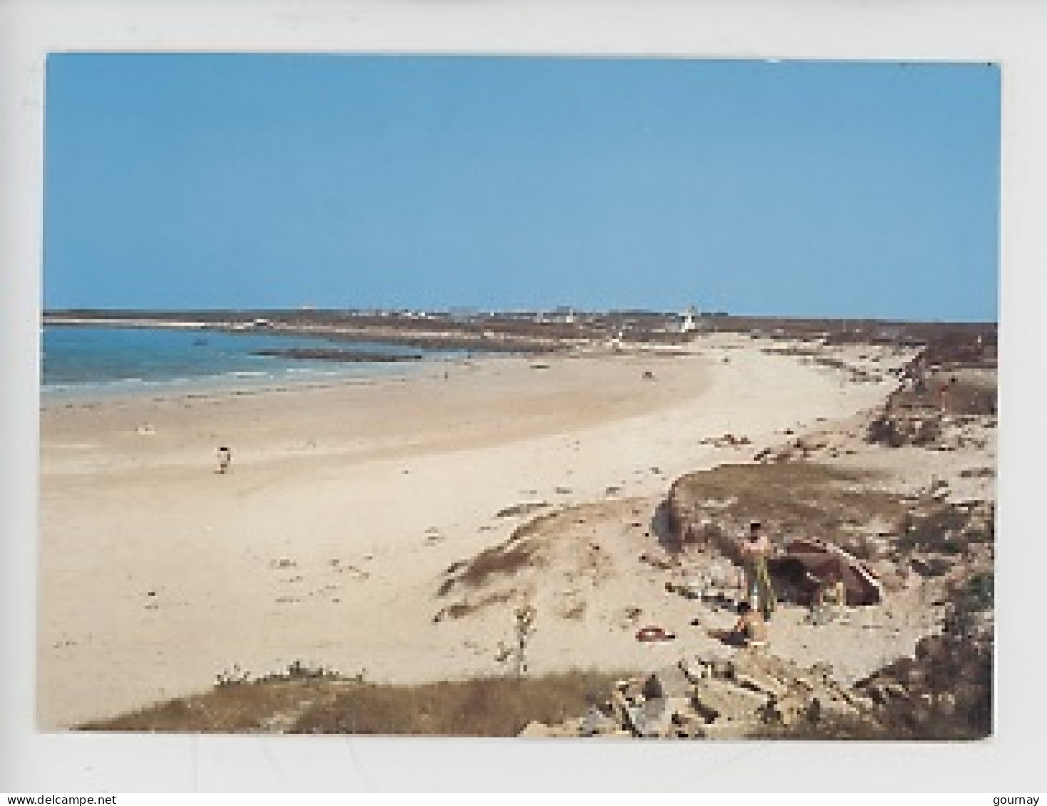 Plouguerneau : La Plage Du Vougot (cp Vierge N°12 Artaud) Animée - Plouguerneau