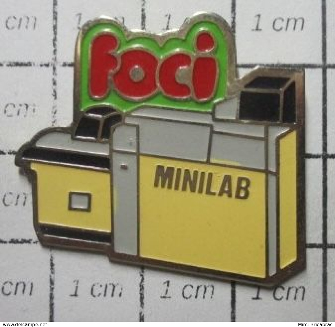 512e  Pin's Pins / Beau Et Rare / PHOTOGRAPHIE / FOCI MINILAB DEVELOPPEMENT OU TIRAGE ? - Fotografie