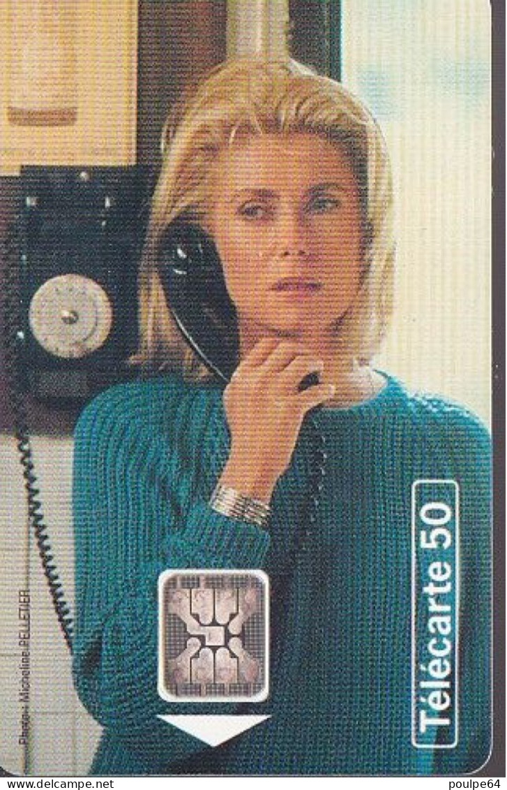 F551 - 04/1995 - CATHERINE DENEUVE - 50 SC5 - 1995