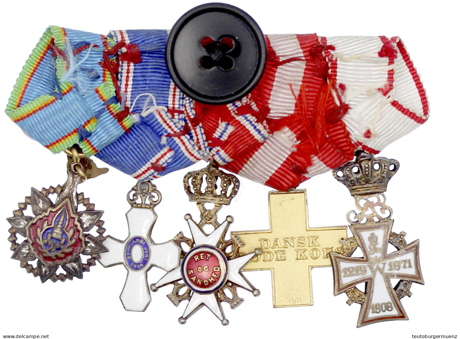 Fünfer-Miniatur-Ordensspange: Dänemark Danebrogorden, Rotkreuzorden, Norwegen Olaforden, Falkland-Inseln Orden, Thailand - Ohne Zuordnung