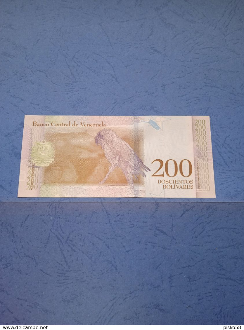 VENEZUELA-P107b 200B 13.3.2018 UNC - Venezuela