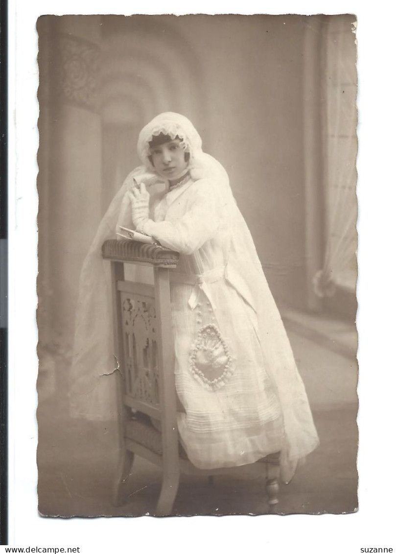 Lucie BOURGEOIS - Nom écrit Au Dos De La CARTE PHOTO - Genealogy