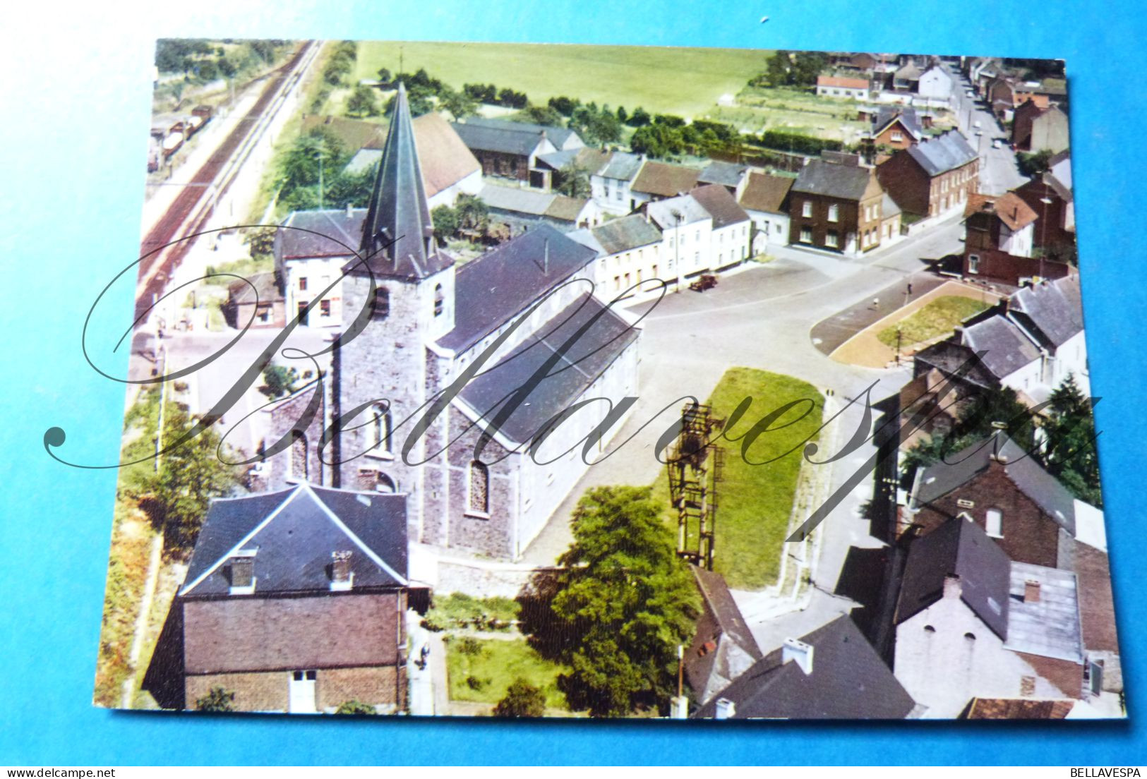 Labuissière Eglise Village  Vue Aerienne - Merbes-le-Chateau