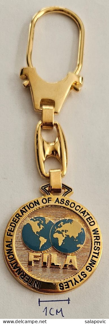 FILA International Federation Of Associated Wrestling Styles Pendant Keyring  PRIV-1/10 - Kleding, Souvenirs & Andere