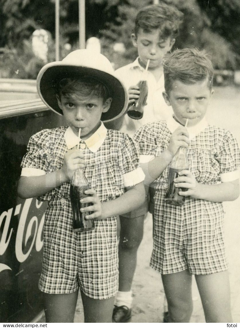 1954 REAL PHOTO FOTO POSTCARD COCA COLA BOYS LEOPOLDVILLE BELGE CONGO  AFRICA AFRIQUE CARTE POSTALE - Kinshasa - Leopoldville