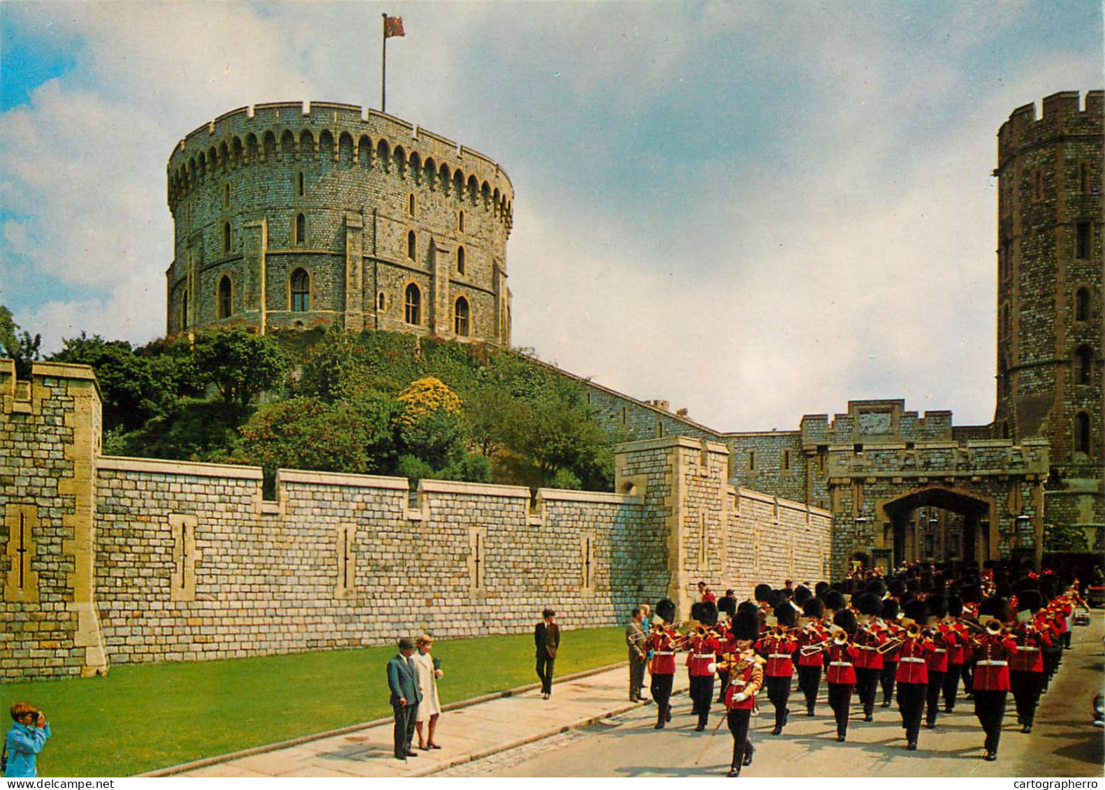 Postcard United Kingdom > England > Berkshire > Windsor Castle Band Of Scots Guard Parade - Windsor Castle