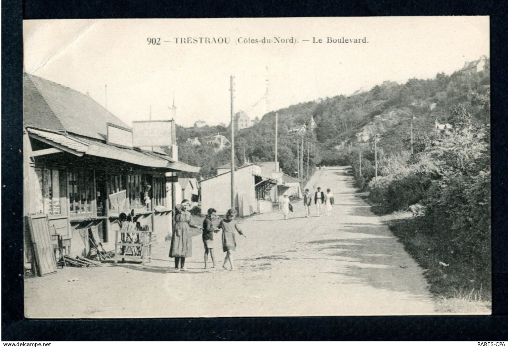 22 TRESTAOU - Le Boulevard - Autres & Non Classés