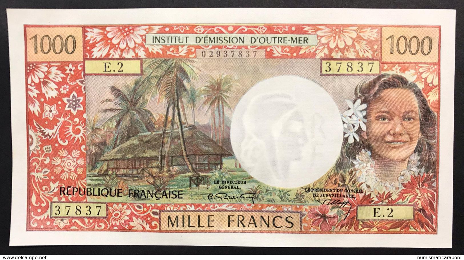 Tahiti Papeete 1000 Francs ND (1971) E.2 Pick#27a Q.fds UNC- Lotto 679 - Papeete (French Polynesia 1914-1985)