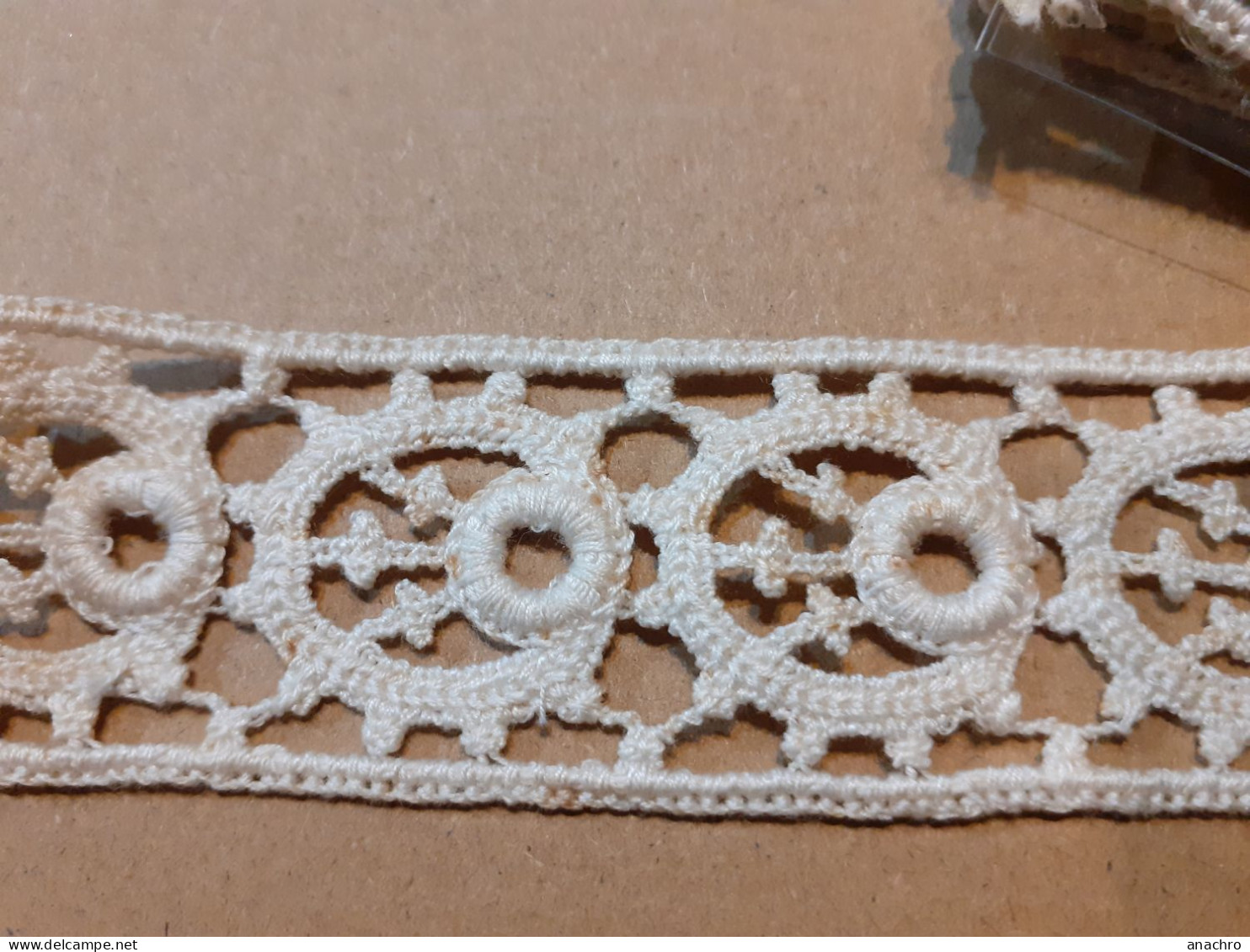 DENTELLE Ancienne GALON Bordure Crochet / 1.30 M X 3 Cm  De Large / COUTURE MERCERIE - Dentelles Et Tissus