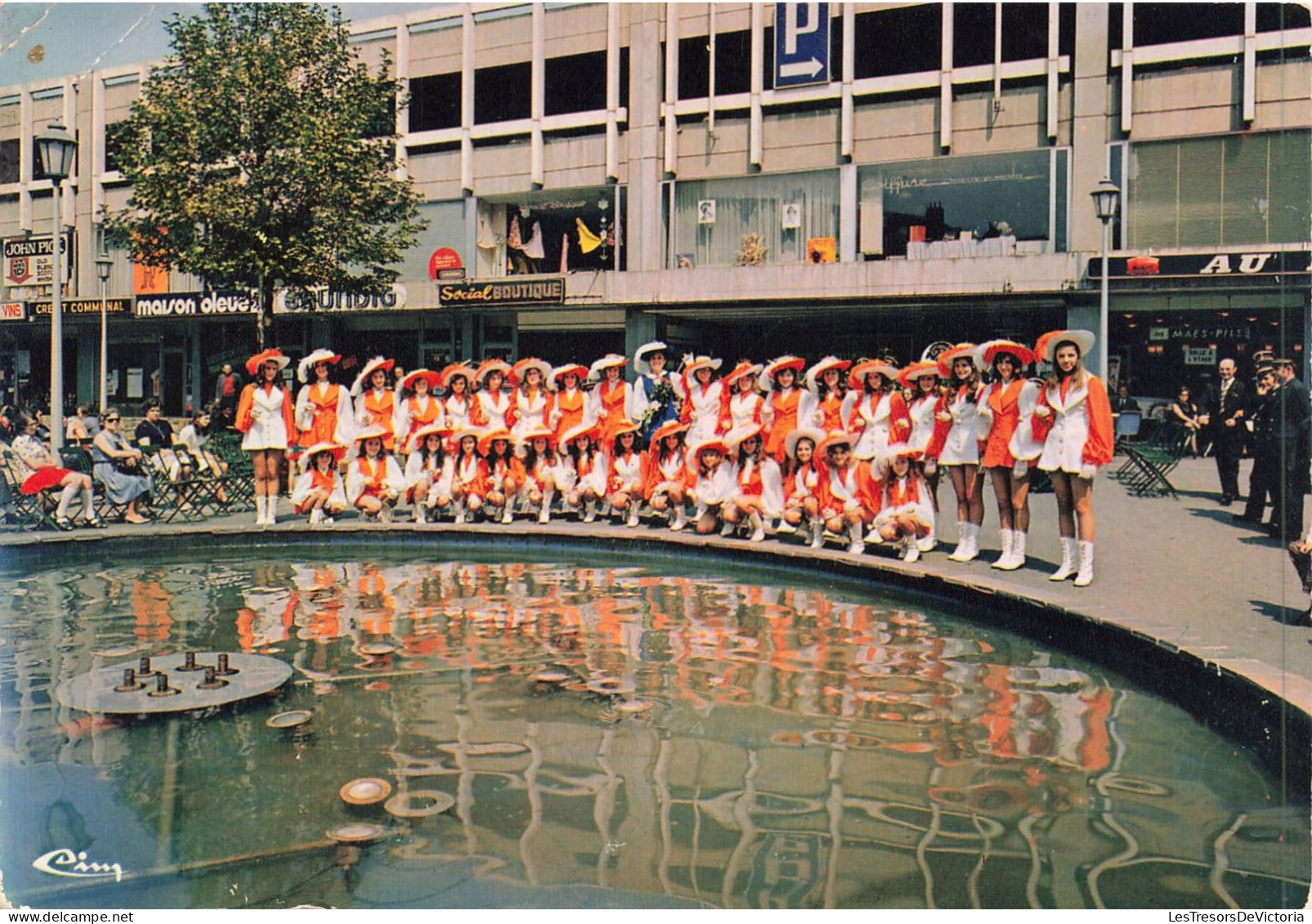 BELGIQUE - Liège - Majorettes Des Postiers Liègeois - Animé - Carte Postale - Diksmuide