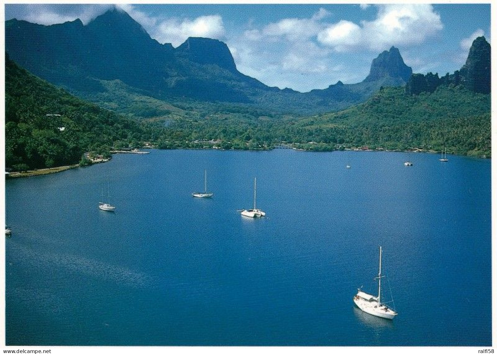 1 AK Moorea Island / Französisch Polynesien * Pao Pao Bay On Moorea Island - French Polynesia * - Polynésie Française