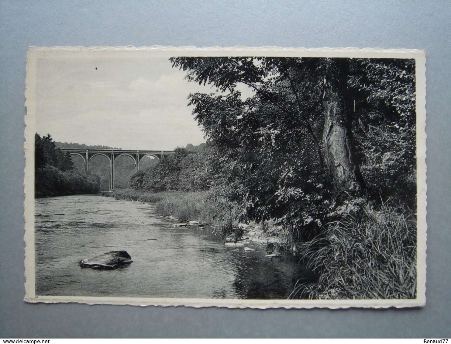 Herbeumont - La Semois En Amont Du Viaduc - Herbeumont