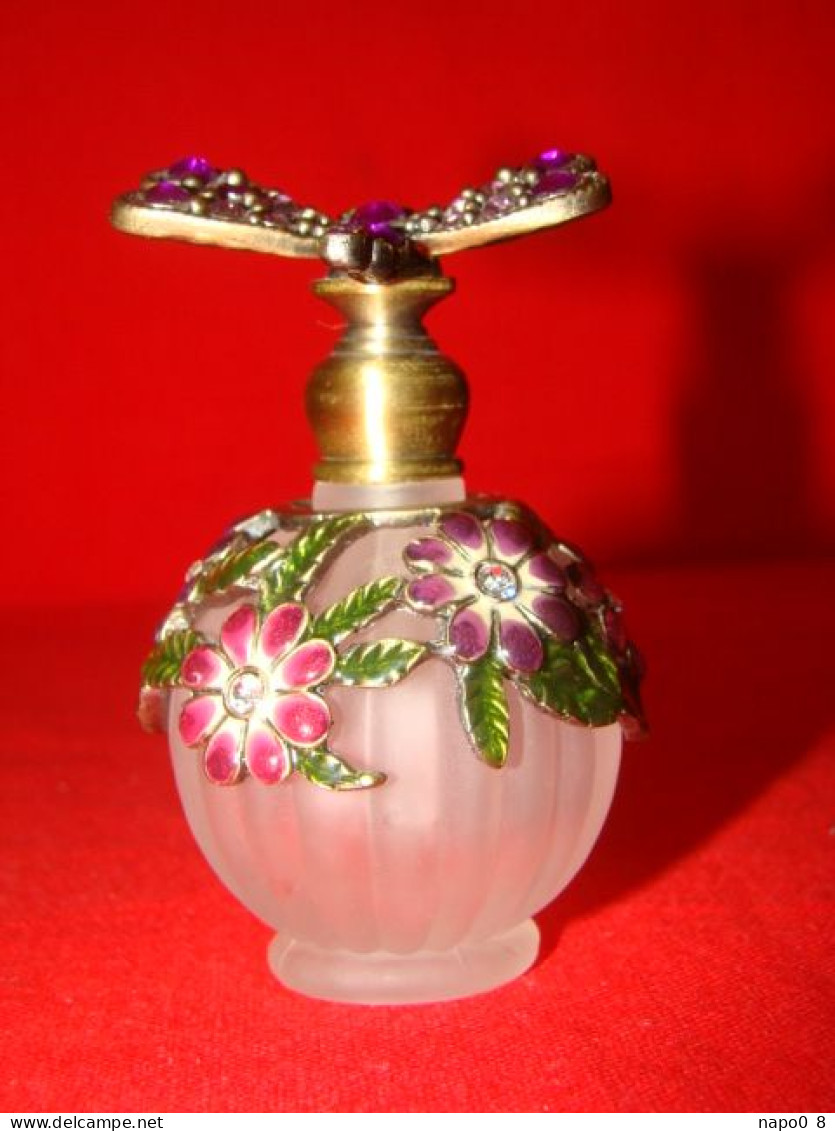 flacon de parfum décor à la libellule