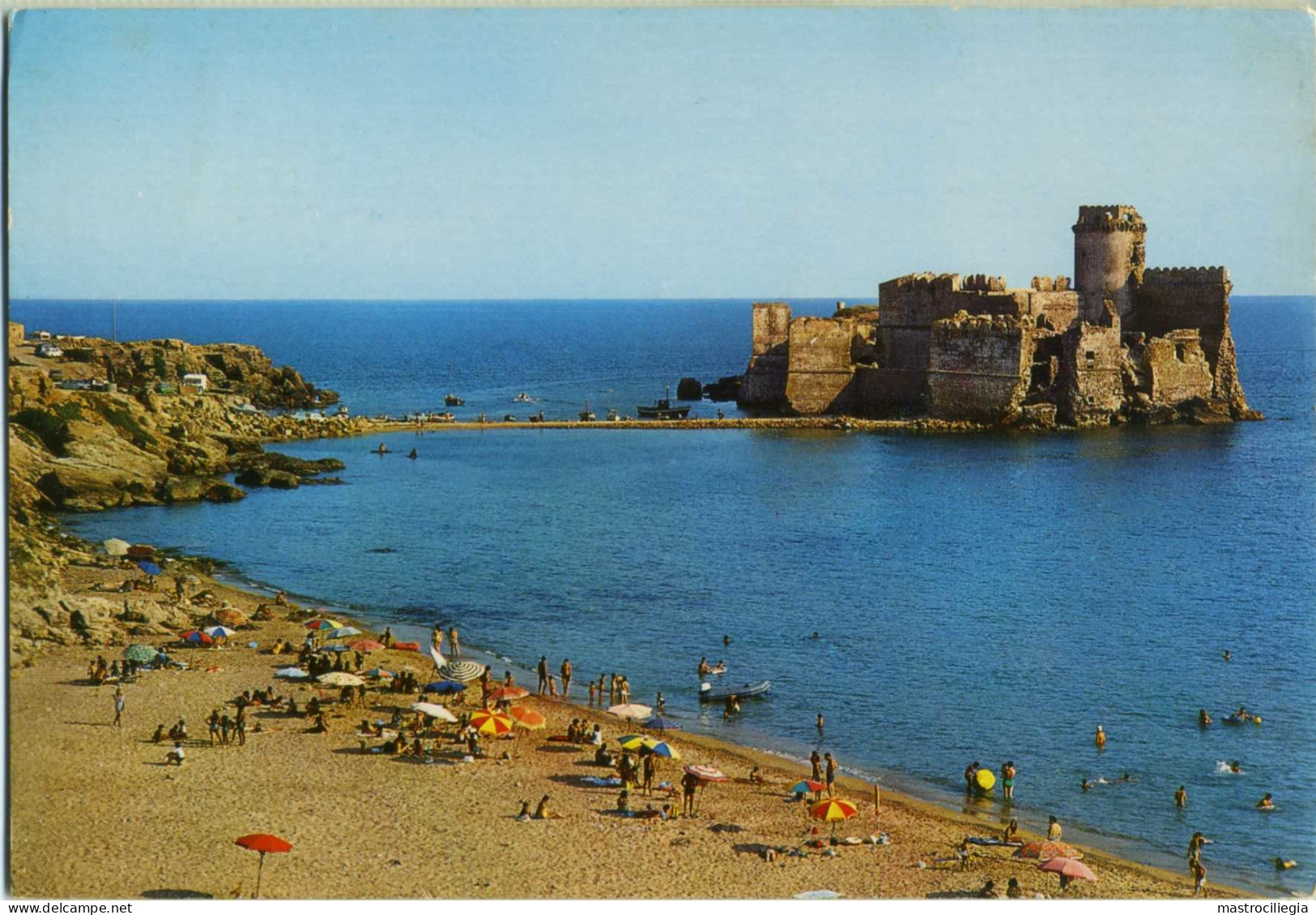 LE CASTELLA  ISOLA DI CAPO RIZZUTO  CROTONE  Scorcio Panoramico  Castello - Crotone