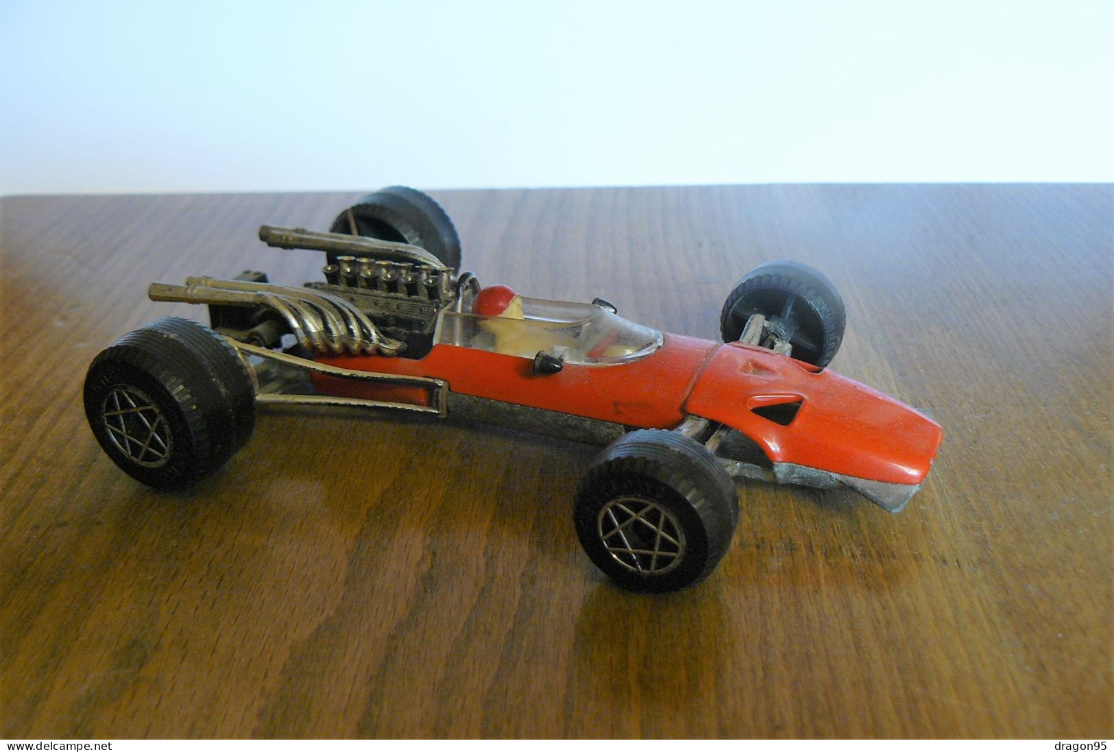 FERRARI F1 - Politoys - éch. 1/32e ART. F2 - Made In Italy - Escala 1:32