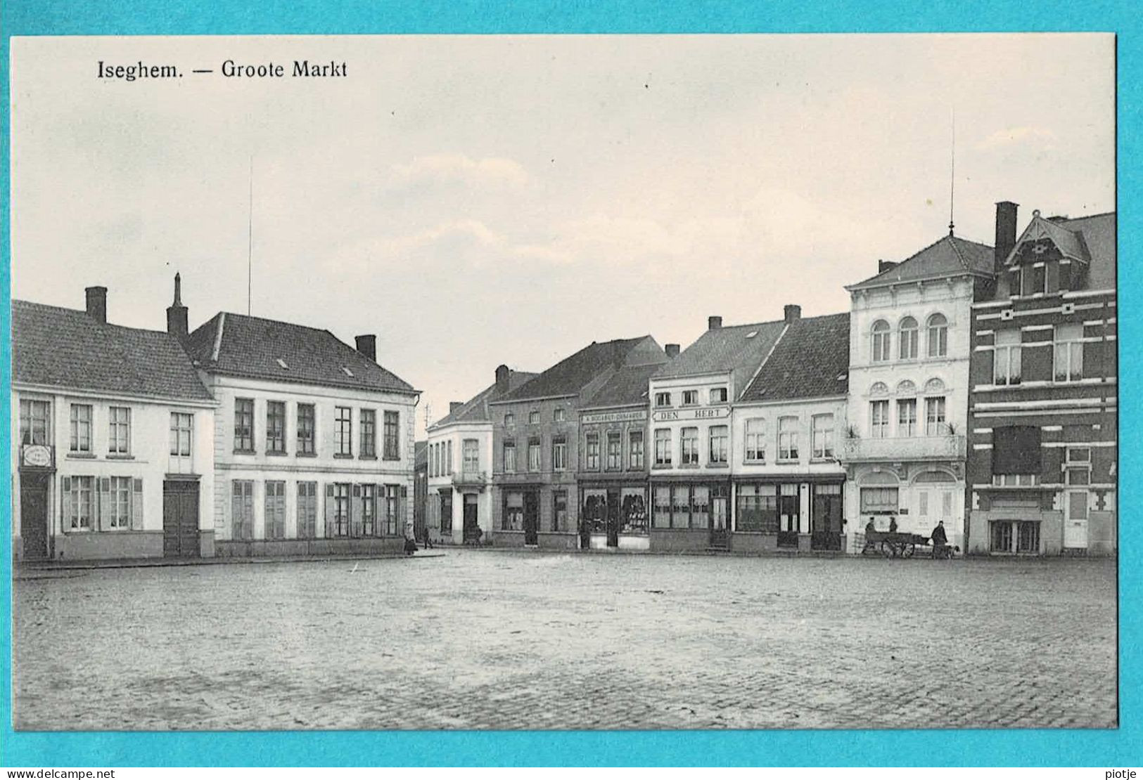 * Izegem - Iseghem (West Vlaanderen) * (Déposé Strobbe - Hoornaert) Grote Markt, Grand'Place, Square, Café Den Hert, TOP - Izegem