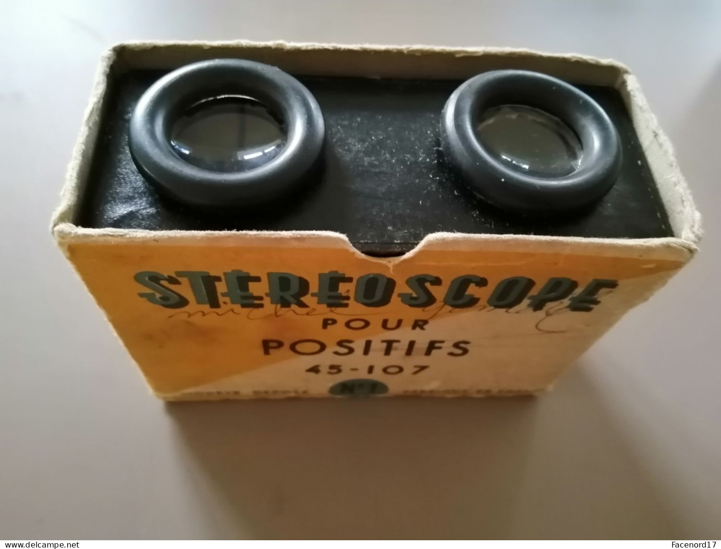 Stéréoscope pour positifs 45-107