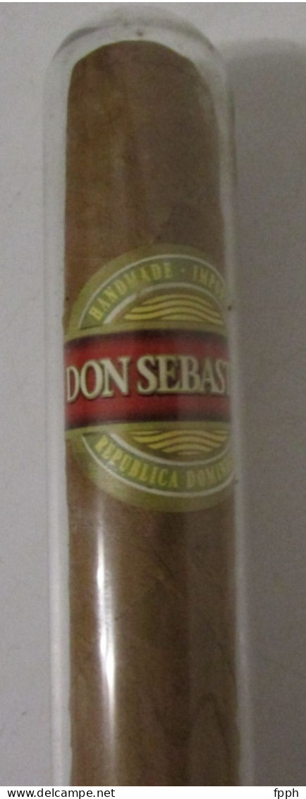 Un Cigare DONSEBASTIAN Dans Son étui - Bague - Other & Unclassified