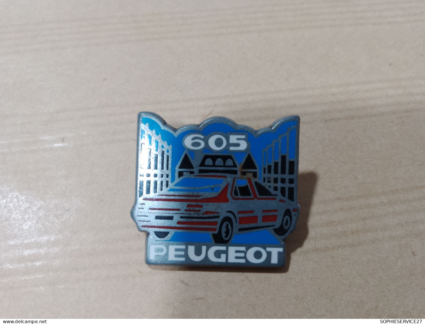 T1 // PIN'S / PEUGEOT 605 - Peugeot