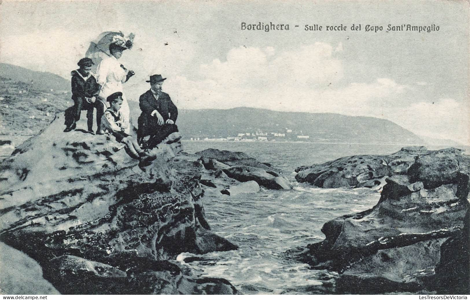 ITALIE - Liguria - Bordighera - Sur Les Rochers Du Cap Sant'Ampeglio - Carte Postale Ancienne - Otros & Sin Clasificación