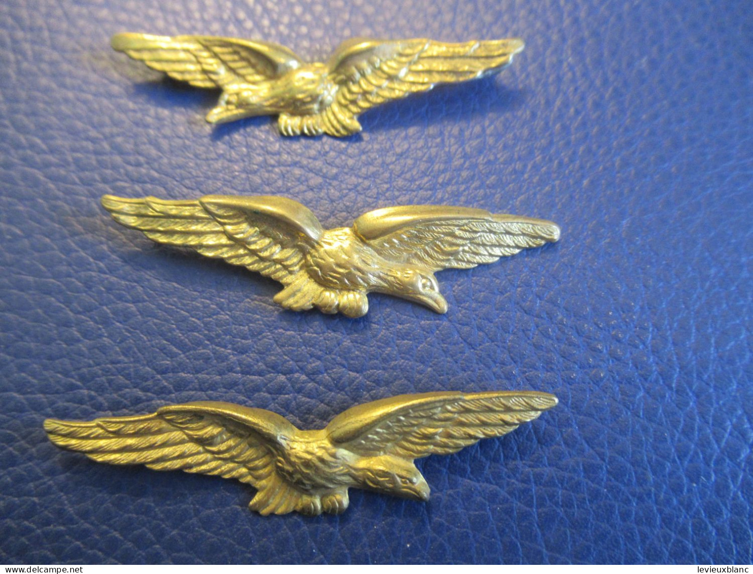 3 Petits Insignes De Calot Anciens / Différents/ Aviation / Vers 1970-1990                        INS164 - Fuerzas Aéreas