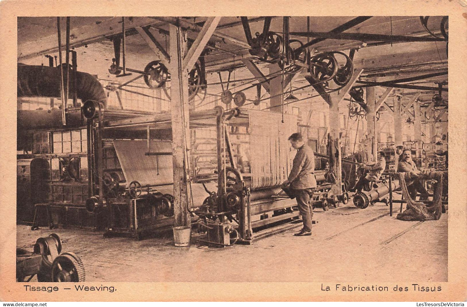 METIERS - Industrie - Tissage - La Fabrication Des Tissus - Carte Postale Ancienne - Industry