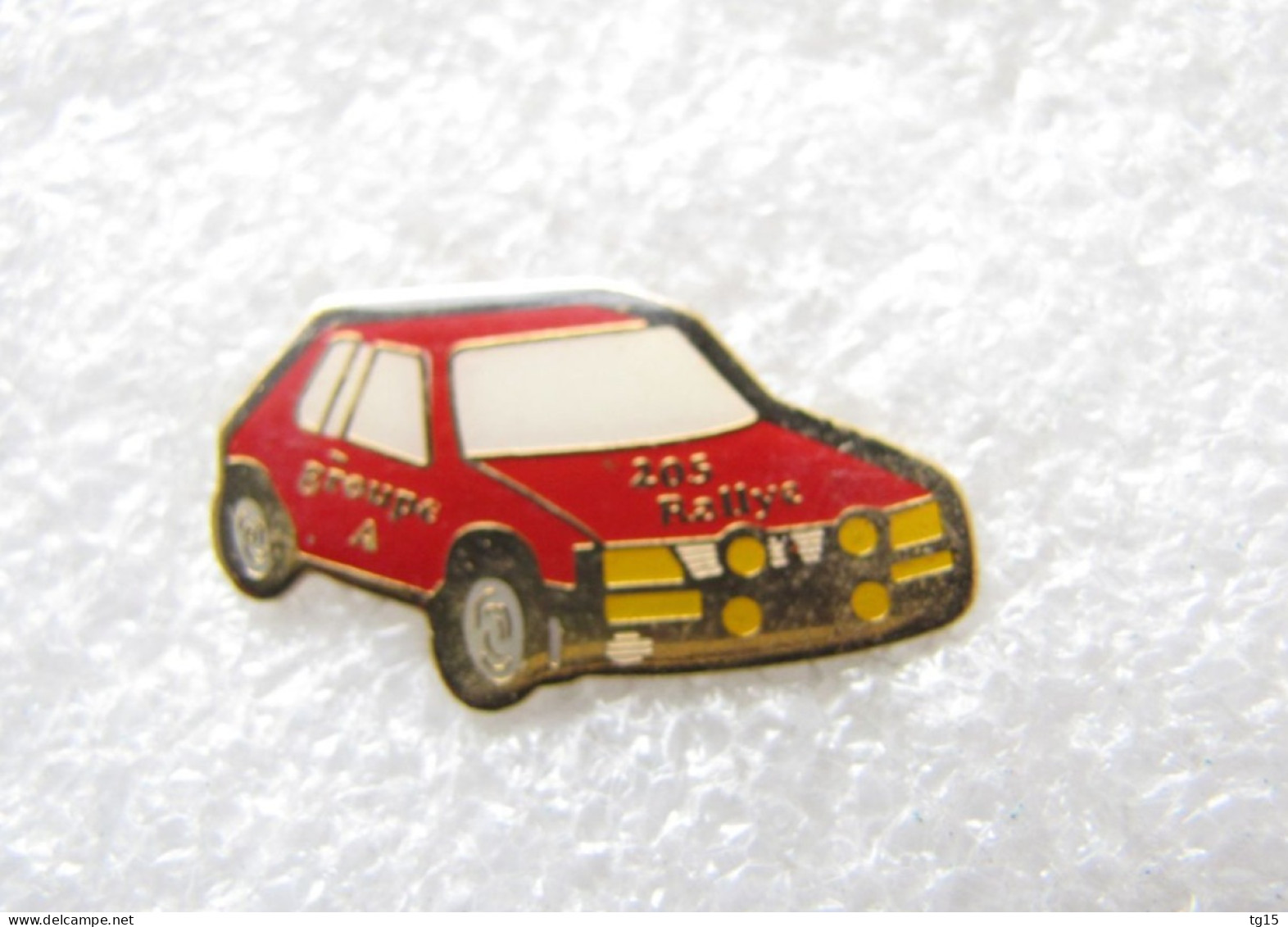 PIN'S    PEUGEOT  205 RALLYE  GROUPE A - Peugeot