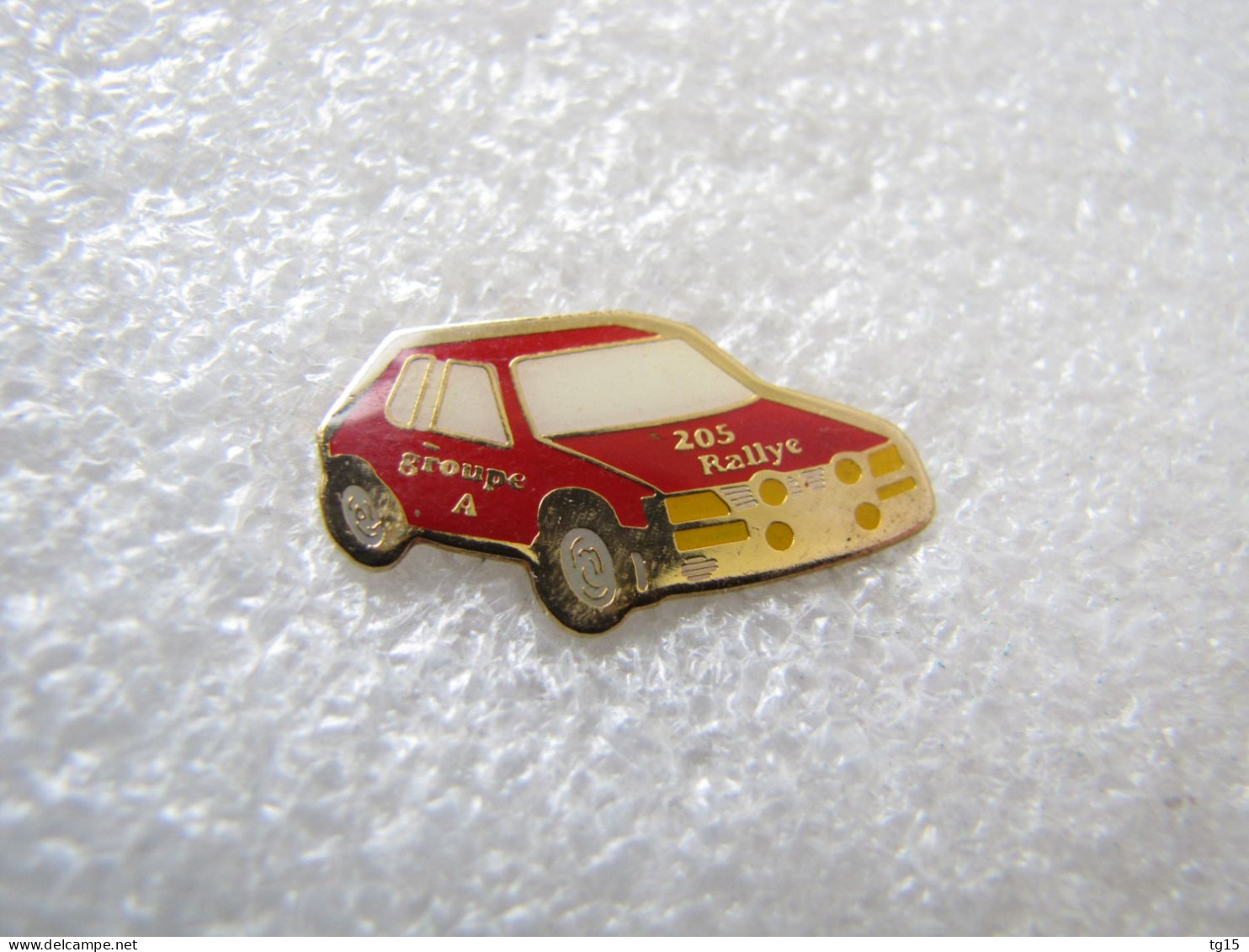 PIN'S    PEUGEOT  205 RALLYE  GROUPE A - Peugeot