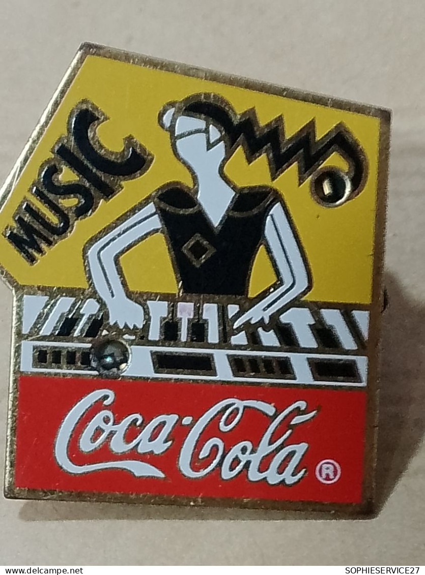 T1 // PIN'S / COCA COLA / MUSIC - Coca-Cola