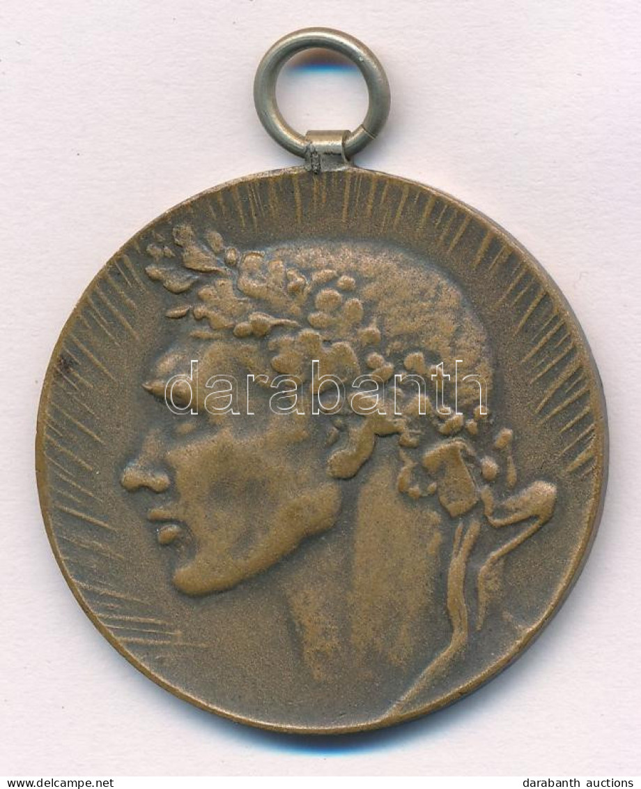 ~1920. "Törekvés Sportegylet Versenydíja" Kétoldalas Bronz Díjérem Füllel (38mm) T:2 - Ohne Zuordnung