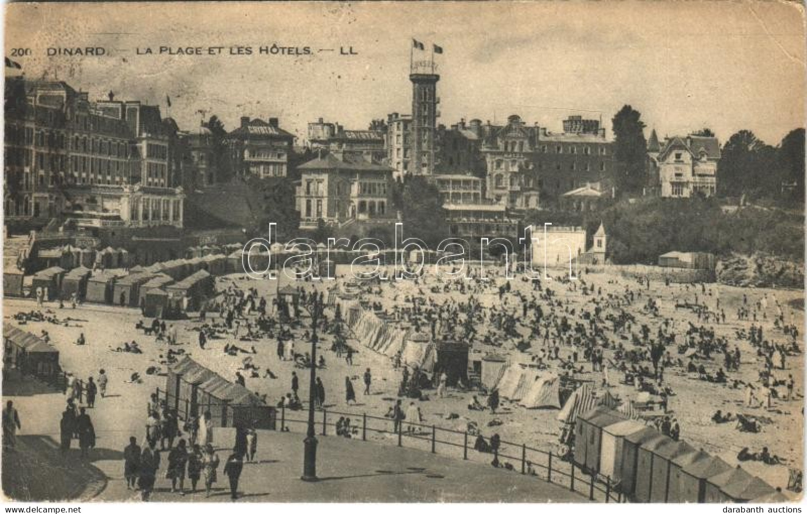 T3 1931 Dinard, La Plage Et Les Hotels / Beach, Hotels (small Tear) - Non Classés