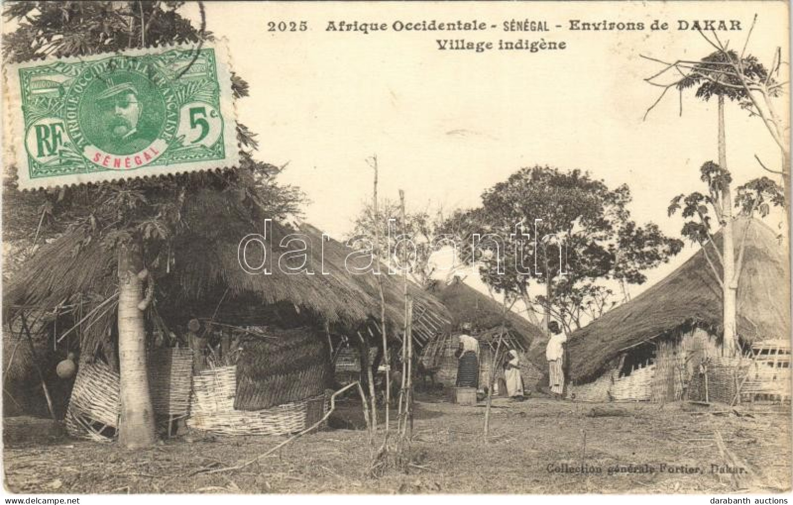 T3 Dakar, Village Indigene / African Folklore. TCV Card (EB) - Non Classés