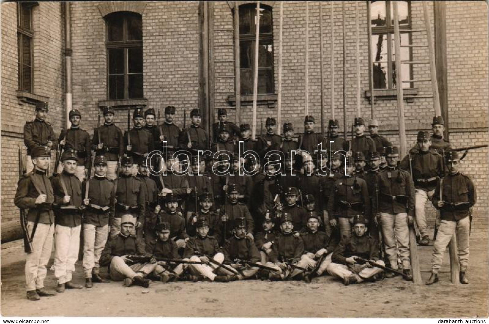 * T2 Osztrák-magyar Katonák Csoportképe Fegyverekkel / K.u.k. Militär Soldaten / Austro-Hungarian Military Group Photo,  - Ohne Zuordnung