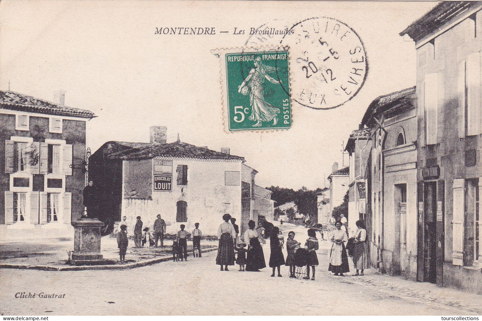 CPA 17 @ MONTENDRE - Rue Des Brouillauds En 1912 Lanimée Devant L'épicerie - Editeur Gautrat - Montendre