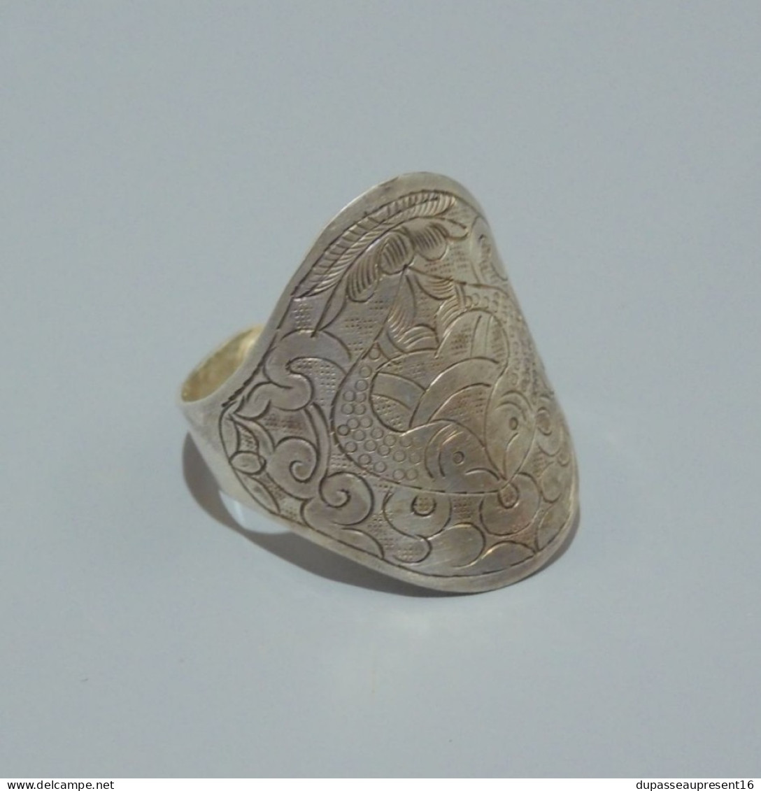 -BELLE ANCIENNE BAGUE ARGENT poinçon 925° 2 Poissons gravés Réglable Bijou   E