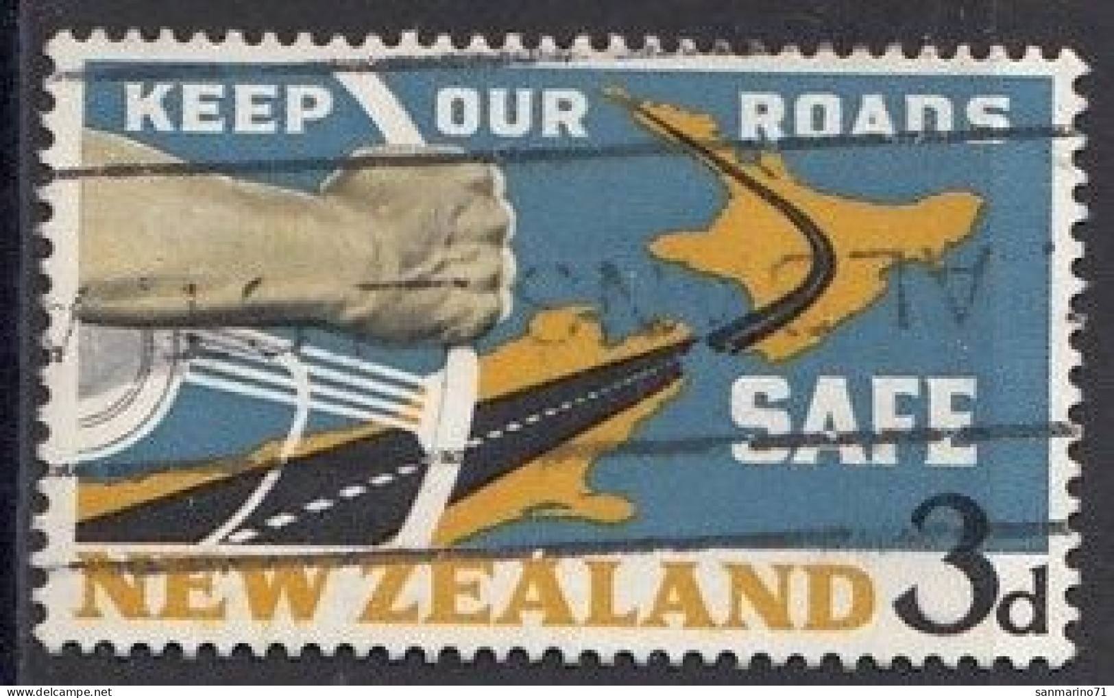 NEW ZEALAND 432,used,falc Hinged - Unfälle Und Verkehrssicherheit