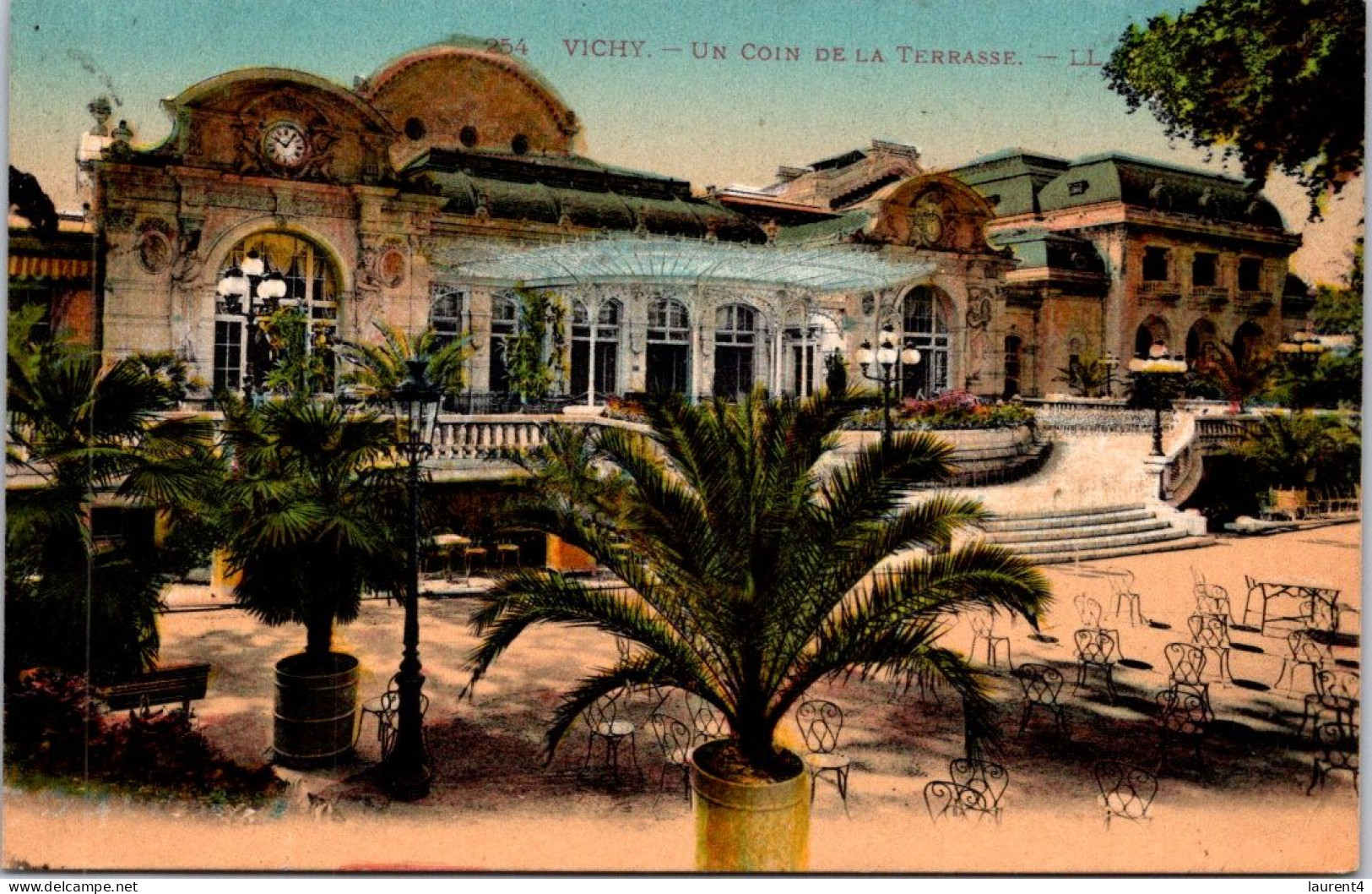 10-11-2023 (1 V 48) Very Old (b/w) (posted 1922) France - Terasse (Casino) De Vichy - Casinos