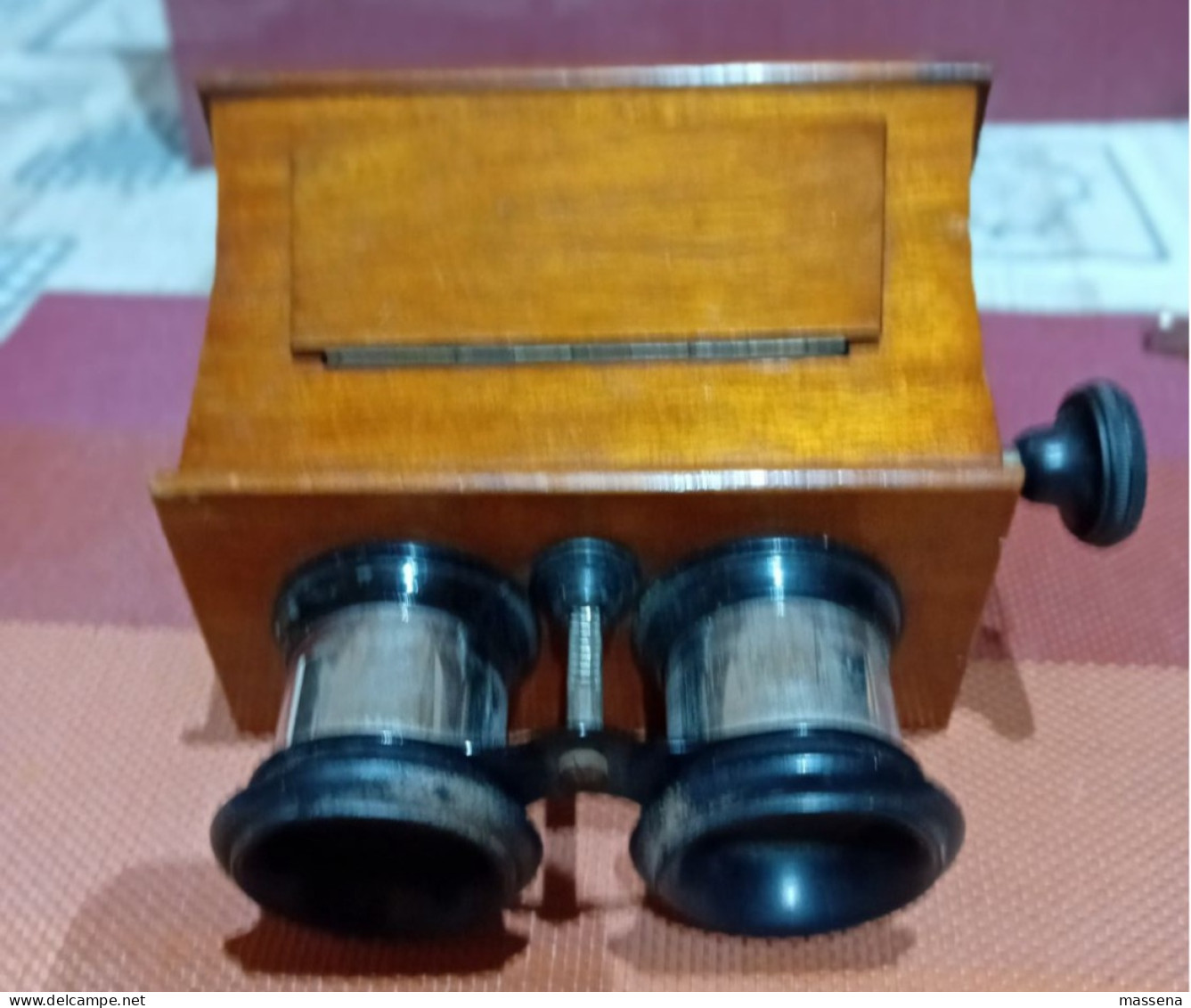 APPAREIL STEREOSCOPIQUE EN BOIS POUR VITRINE - Stereoscopes - Side-by-side Viewers
