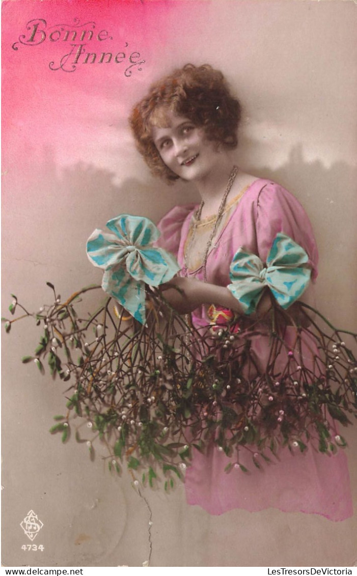 FANTAISIE - Femme - Bonne Année - Bouquets De Gui - Noeuds Bleus - Colorisé - Carte Postale Ancienne - Femmes