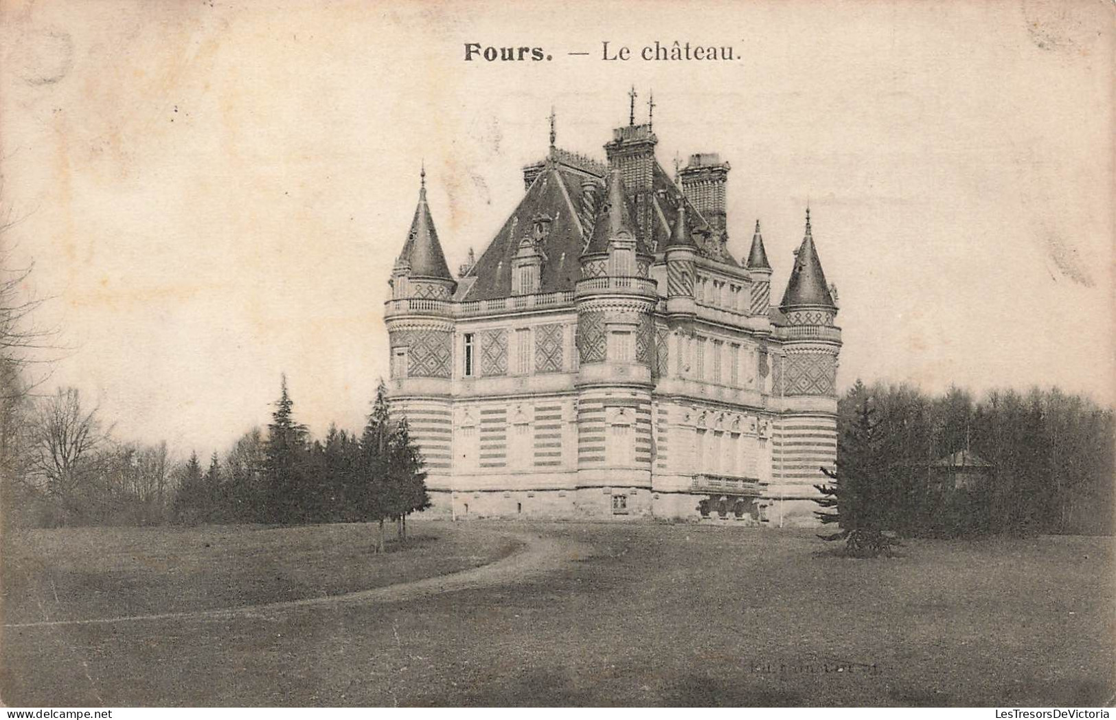 FRANCE - Fours - Le Château - Carte Postale Ancienne - Nouvelle Calédonie