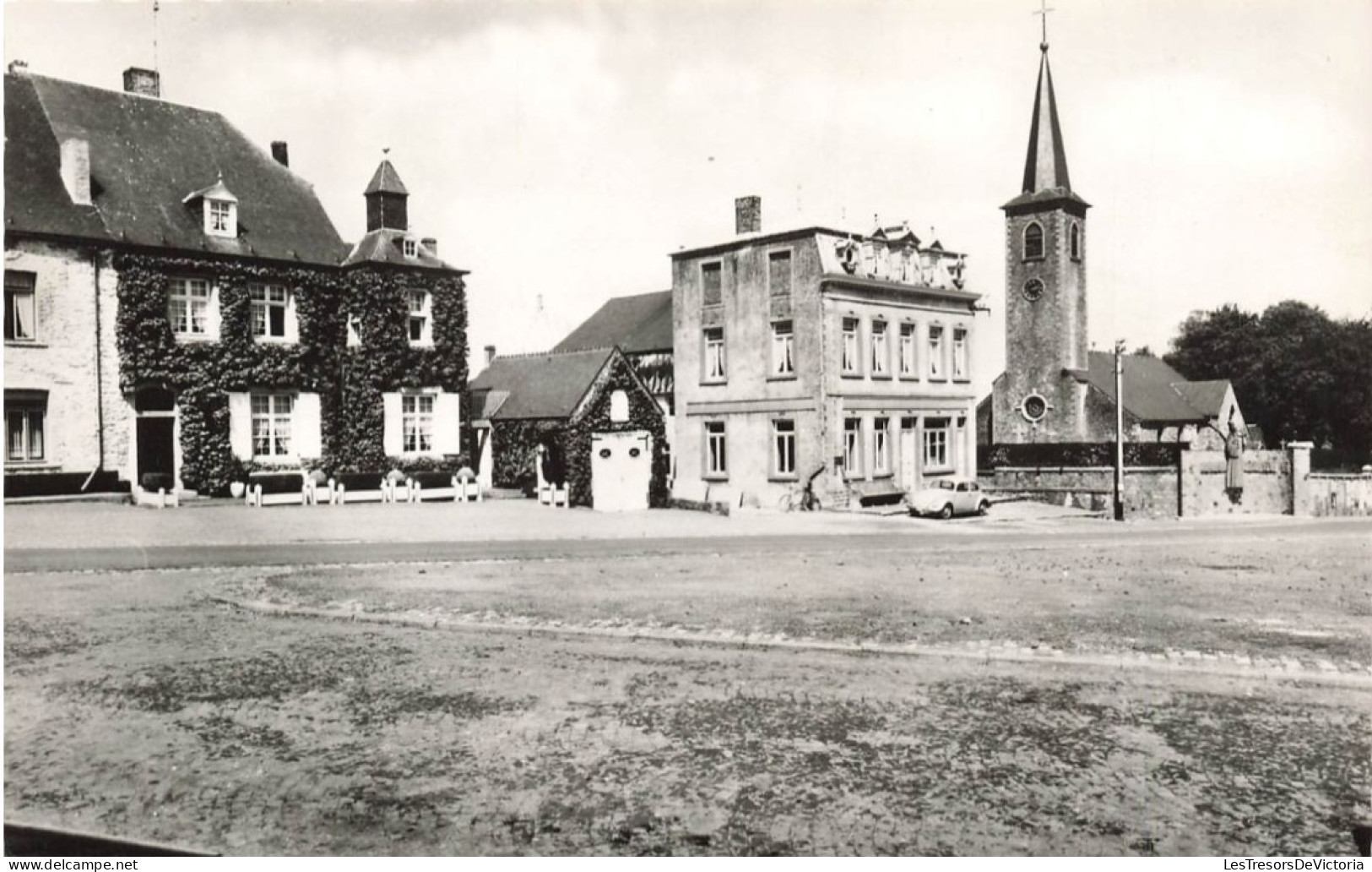 BELGIQUE - Saint Gérard - Eglise Et Grand Place - Carte Postale Ancienne - Fosses-la-Ville