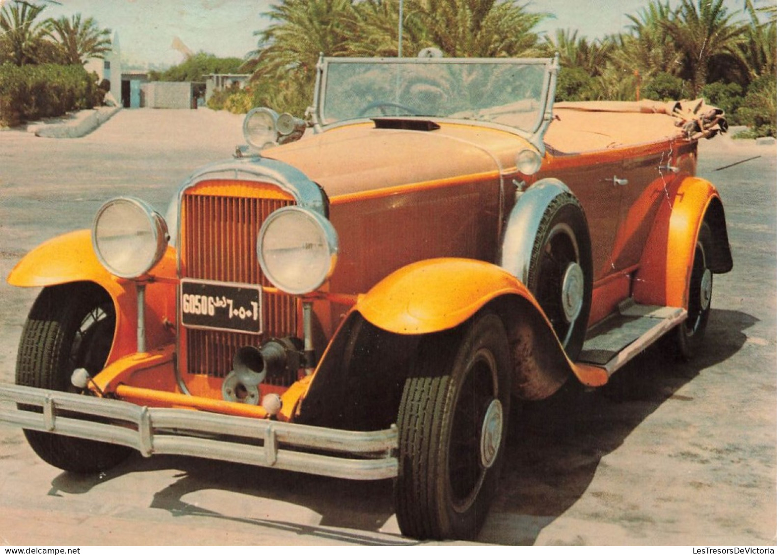 TRANSPORT - Buick 1938 - Voiture Ancienne Jaune - Carte Postale - Taxi & Carrozzelle