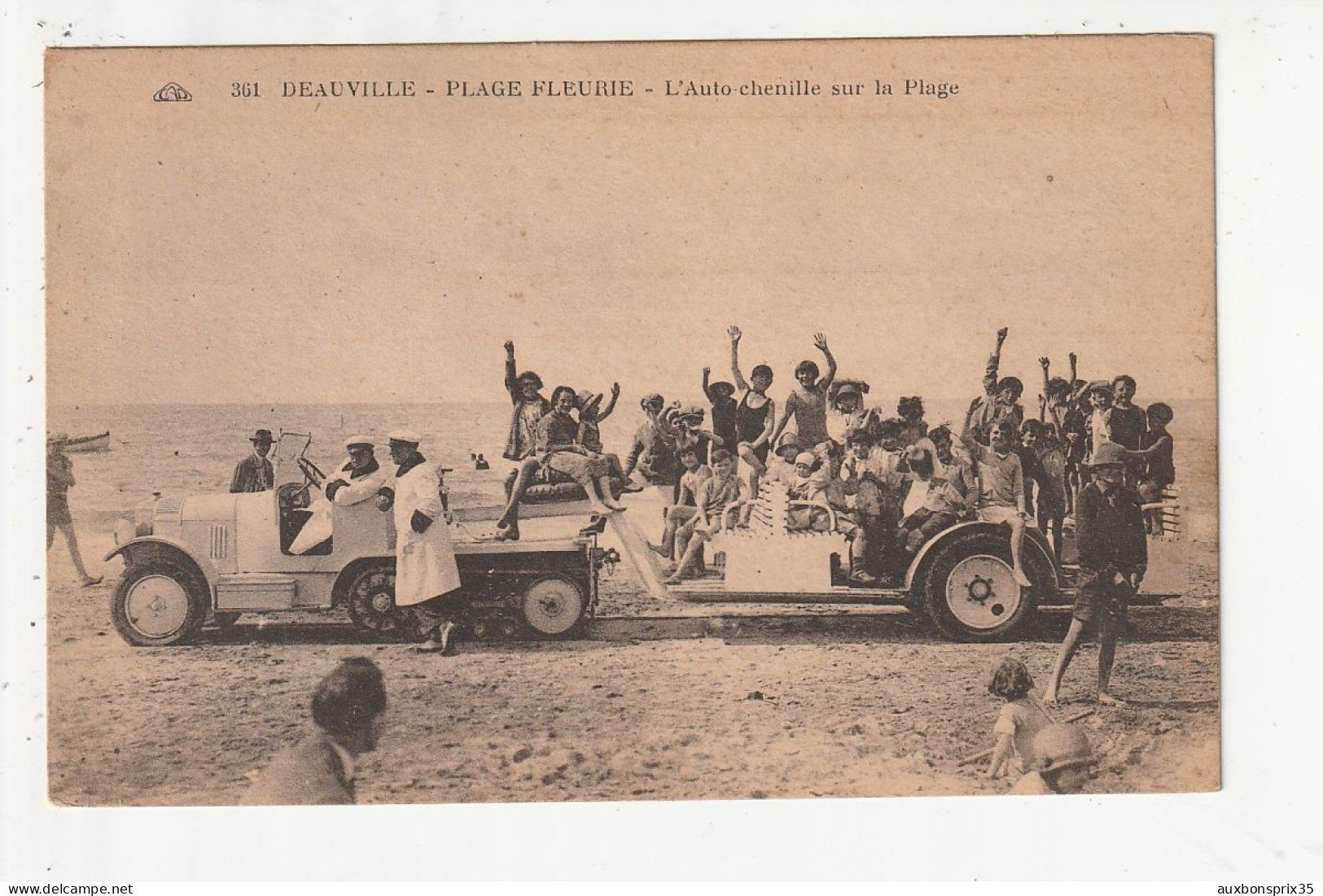 DEAUVILLE - PLAGE FLEURIE - L'AUTO CHENILLE SUR LA PLAGE - 14 - Deauville