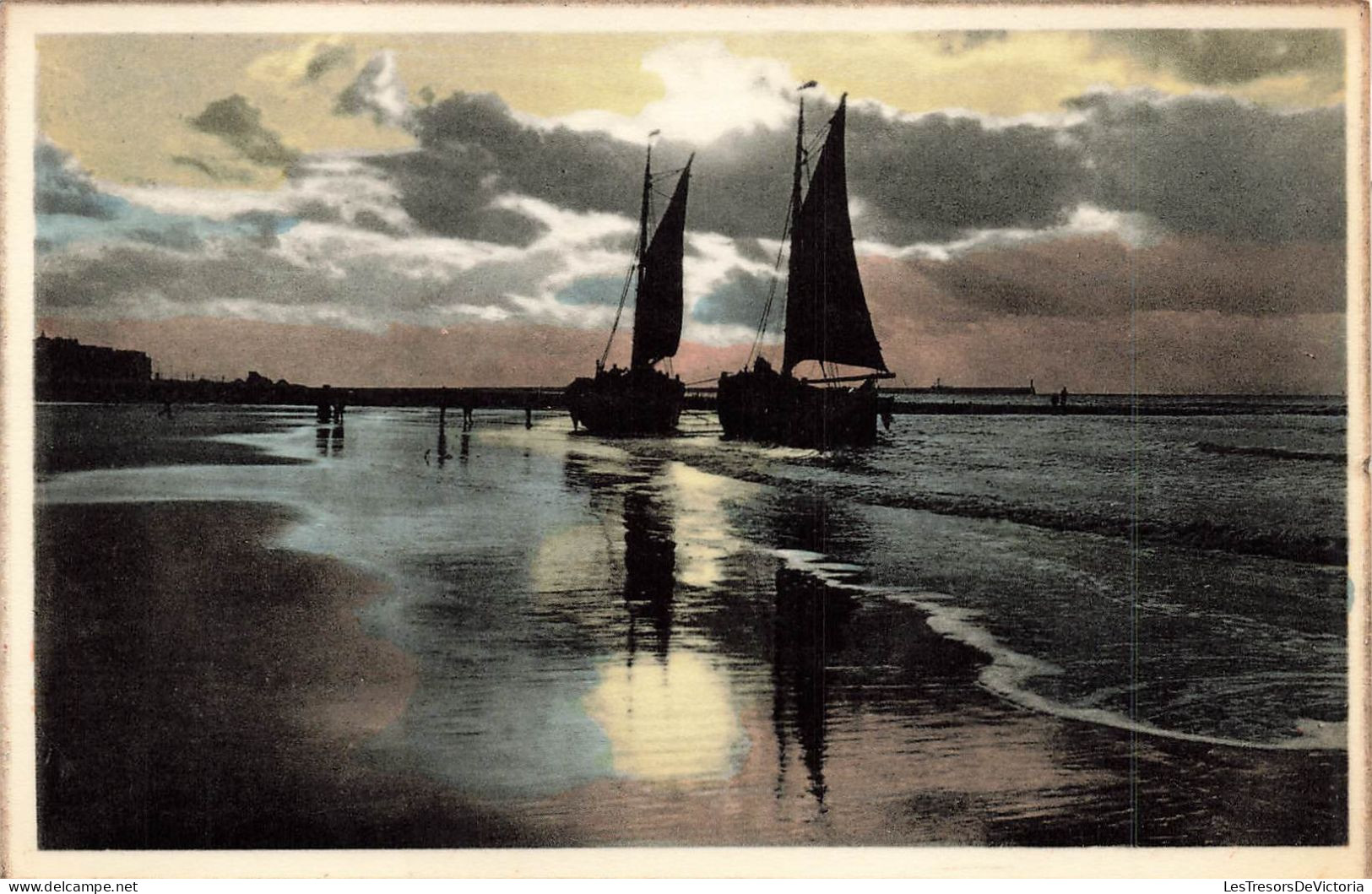 TRANSPORT - Bateaux - Paix Du Soir - Bateau Accosté - Carte Postale - Velieri